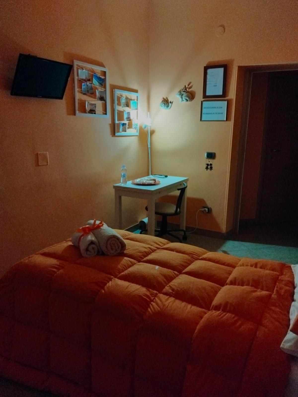 B&B Le Camerette Di Edda Cassino Buitenkant foto